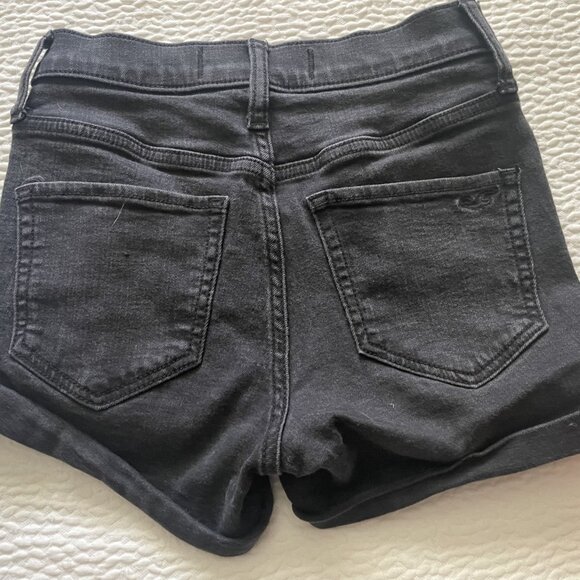 Blk denim distressed shorts - size XS - Picture 3 of 3